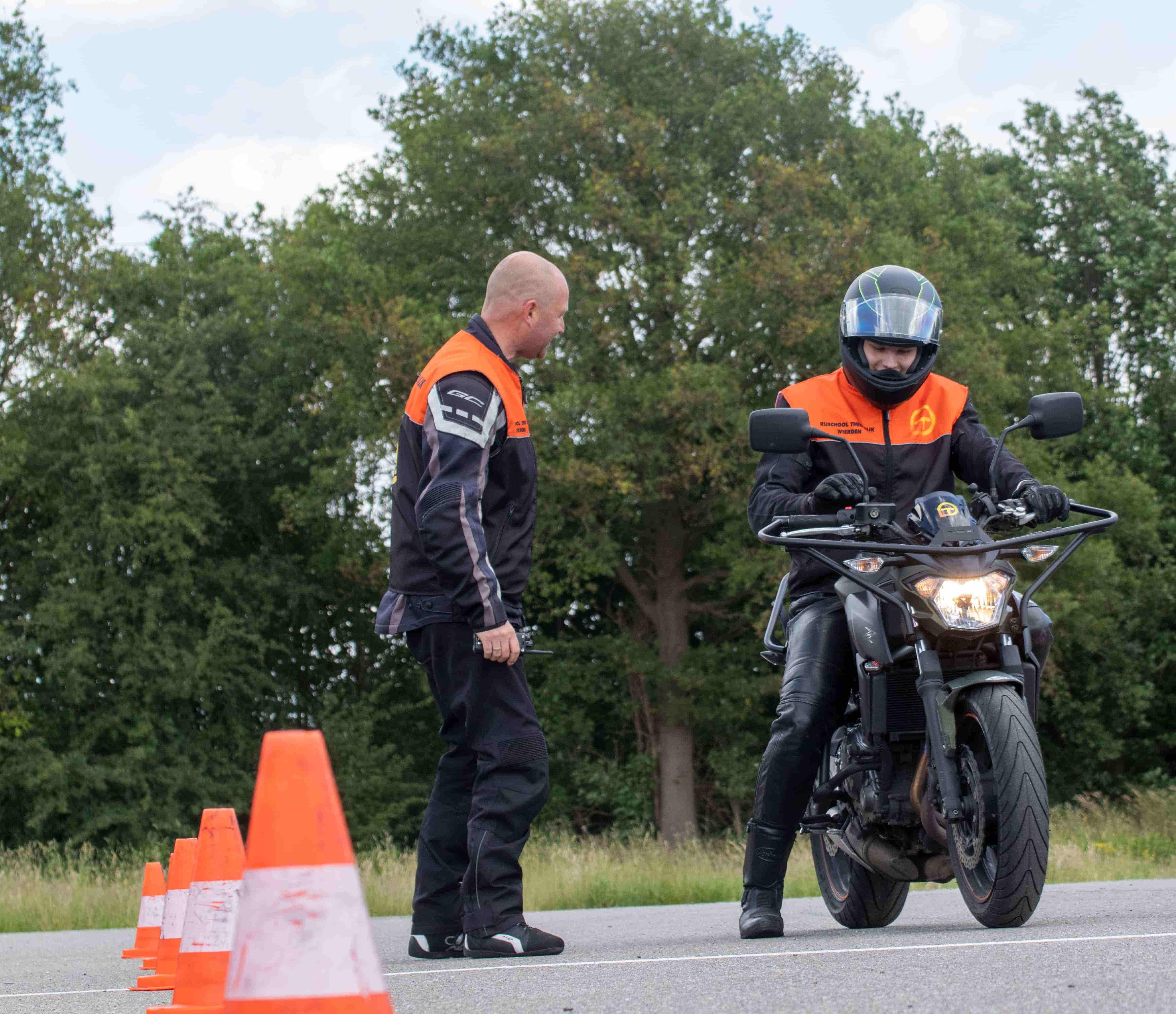 Rij-instructeur Theo Dijk